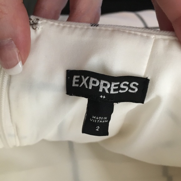 White & black striped pencil skirt - Picture 3 of 3